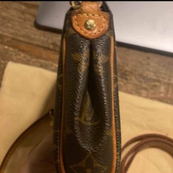 Bag - Picture 2 of 6